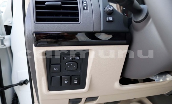 Buy Used Toyota Prado White Car in Brazzaville in Municipality of Brazzaville Buy Used Toyota Prado White Car in Brazzaville in Municipality of Brazzaville