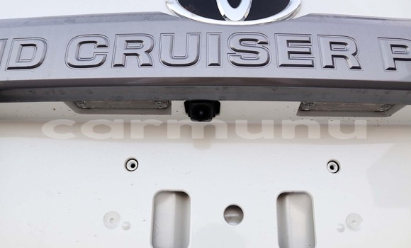 Buy Used Toyota Prado White Car in Brazzaville in Municipality of Brazzaville Buy Used Toyota Prado White Car in Brazzaville in Municipality of Brazzaville
