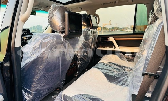 Acheter Occasion Voiture Toyota Land Cruiser Noir à Brazzaville, Commune de Brazzaville Acheter Occasion Voiture Toyota Land Cruiser Noir à Brazzaville, Commune de Brazzaville