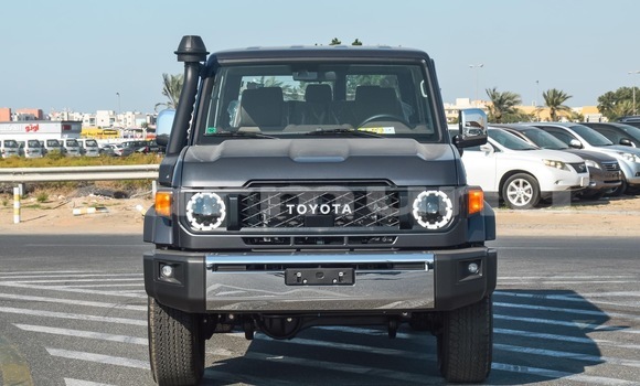 Acheter Neuf Voiture Toyota Land Cruiser Gris à Brazzaville, Commune de Brazzaville Acheter Neuf Voiture Toyota Land Cruiser Gris à Brazzaville, Commune de Brazzaville