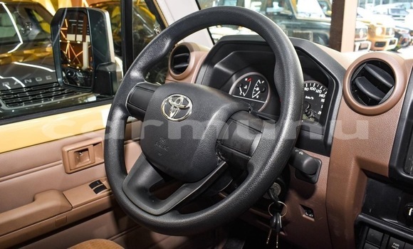 Acheter Neuf Voiture Toyota Land Cruiser Marron à Brazzaville, Commune de Brazzaville Acheter Neuf Voiture Toyota Land Cruiser Marron à Brazzaville, Commune de Brazzaville