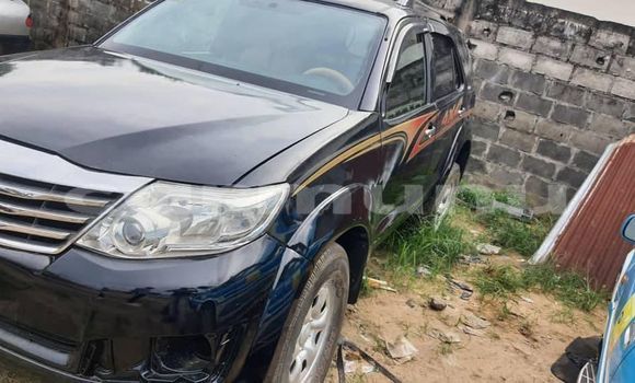 Acheter Occasion Voiture Toyota Fortuner Noir à Brazzaville, Commune de Brazzaville Acheter Occasion Voiture Toyota Fortuner Noir à Brazzaville, Commune de Brazzaville