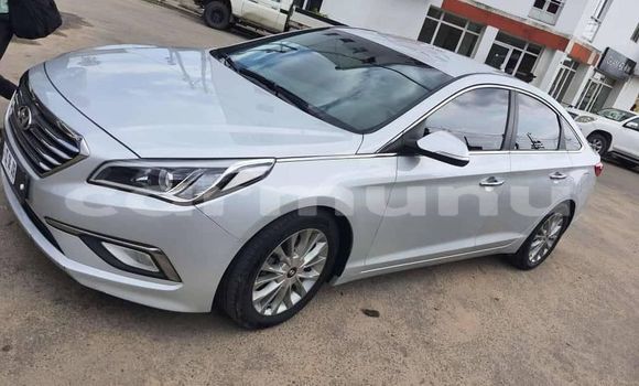 Acheter Occasion Voiture Hyundai Santa Fe Autre à Brazzaville, Commune de Brazzaville Acheter Occasion Voiture Hyundai Santa Fe Autre à Brazzaville, Commune de Brazzaville