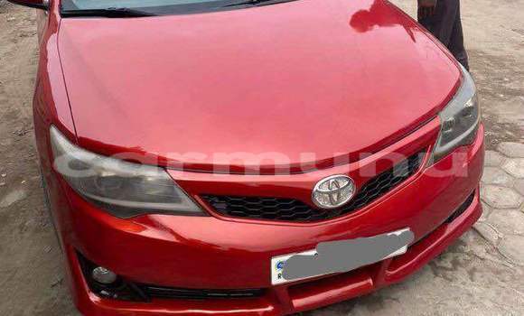 Acheter Occasion Voiture Toyota Camry Rouge à Brazzaville, Commune de Brazzaville Acheter Occasion Voiture Toyota Camry Rouge à Brazzaville, Commune de Brazzaville