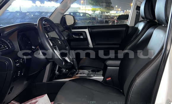 Acheter Occasion Voiture Toyota 4Runner Blanc à Brazzaville, Commune de Brazzaville Acheter Occasion Voiture Toyota 4Runner Blanc à Brazzaville, Commune de Brazzaville