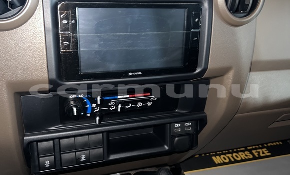 Acheter Occasion Voiture Toyota Land Cruiser Blanc à Brazzaville, Commune de Brazzaville Acheter Occasion Voiture Toyota Land Cruiser Blanc à Brazzaville, Commune de Brazzaville