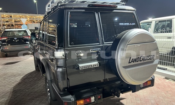 Acheter Neuf Voiture Toyota Land Cruiser Bleu à Pointe–Noire, Région du Kouilou Acheter Neuf Voiture Toyota Land Cruiser Bleu à Pointe–Noire, Région du Kouilou