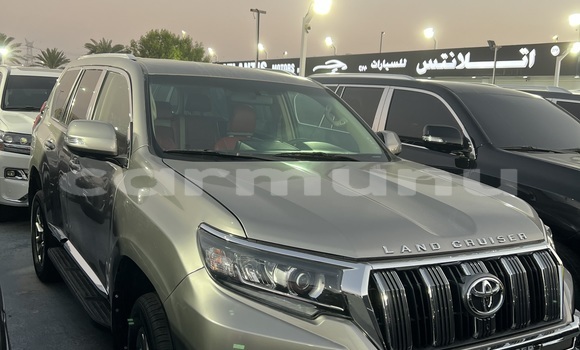 Acheter Occasion Voiture Toyota Prado Noir à Brazzaville, Commune de Brazzaville Acheter Occasion Voiture Toyota Prado Noir à Brazzaville, Commune de Brazzaville