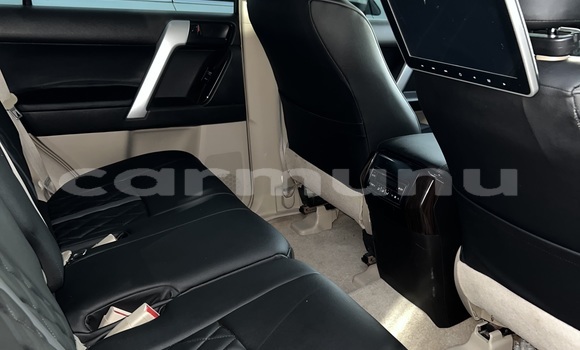 Acheter Occasion Voiture Toyota Prado Noir à Brazzaville, Commune de Brazzaville Acheter Occasion Voiture Toyota Prado Noir à Brazzaville, Commune de Brazzaville