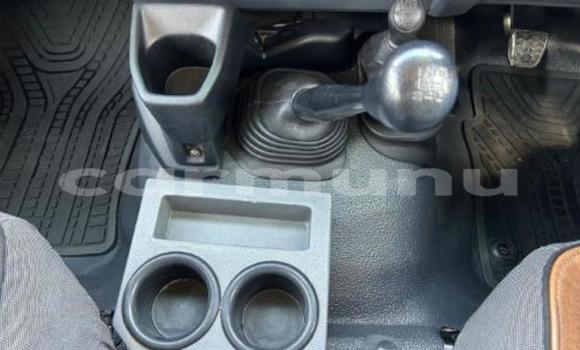 Acheter Occasion Voiture Toyota Land Cruiser Blanc à Import - Dubai, Région de la Bouenza Acheter Occasion Voiture Toyota Land Cruiser Blanc à Import - Dubai, Région de la Bouenza