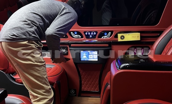 Acheter Neuf Voiture Mercedes Viano Gris à Brazzaville, Commune de Brazzaville Acheter Neuf Voiture Mercedes Viano Gris à Brazzaville, Commune de Brazzaville