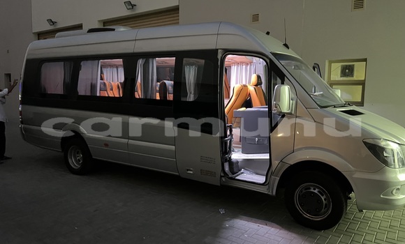 Acheter Neuf Voiture Mercedes Viano Gris à Brazzaville, Commune de Brazzaville Acheter Neuf Voiture Mercedes Viano Gris à Brazzaville, Commune de Brazzaville