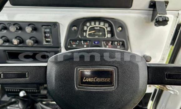 Acheter Occasion Voiture Toyota Land Cruiser Blanc à Import - Dubai, Région de la Bouenza Acheter Occasion Voiture Toyota Land Cruiser Blanc à Import - Dubai, Région de la Bouenza
