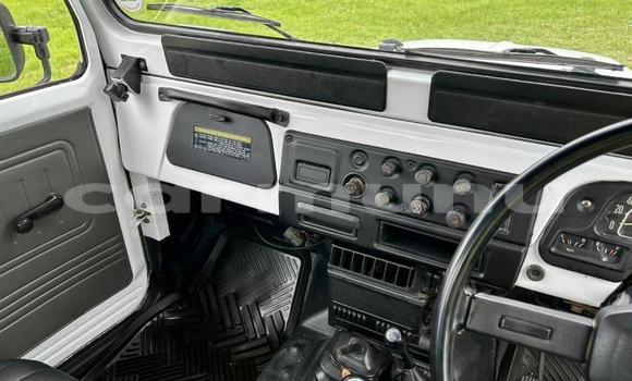 Acheter Occasion Voiture Toyota Land Cruiser Blanc à Import - Dubai, Région de la Bouenza Acheter Occasion Voiture Toyota Land Cruiser Blanc à Import - Dubai, Région de la Bouenza