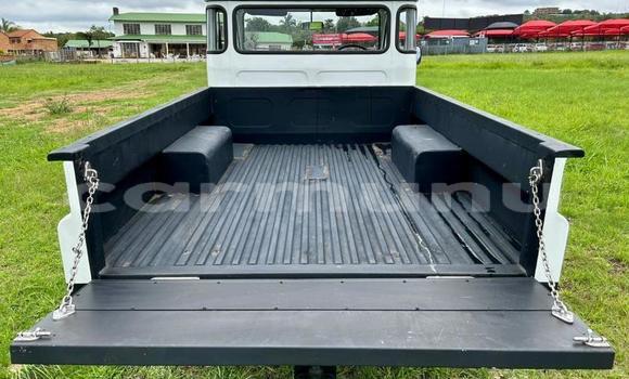 Acheter Occasion Voiture Toyota Land Cruiser Blanc à Import - Dubai, Région de la Bouenza Acheter Occasion Voiture Toyota Land Cruiser Blanc à Import - Dubai, Région de la Bouenza