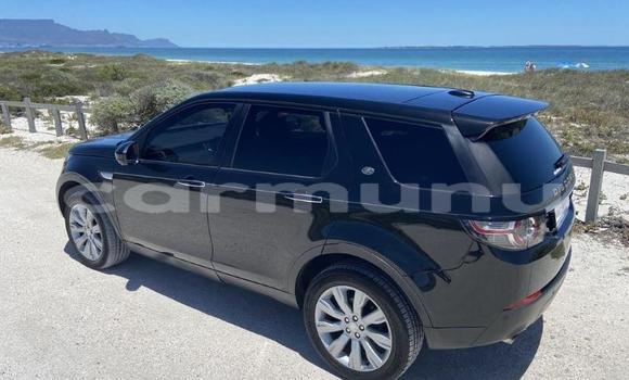 Acheter Occasion Voiture Land Rover Discovery Sport Noir à Import - Dubai, Région de la Bouenza Acheter Occasion Voiture Land Rover Discovery Sport Noir à Import - Dubai, Région de la Bouenza