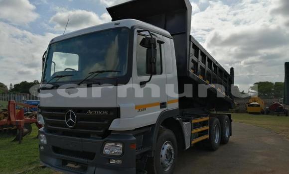 Buy Used Mercedes‒Benz Tipper Other Truck in Import - Dubai in Region of Bouenza Buy Used Mercedes‒Benz Tipper Other Truck in Import - Dubai in Region of Bouenza