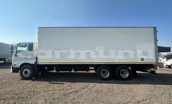 Buy Used Nissan UD White Truck in Import - Dubai in Region of Bouenza Buy Used Nissan UD White Truck in Import - Dubai in Region of Bouenza