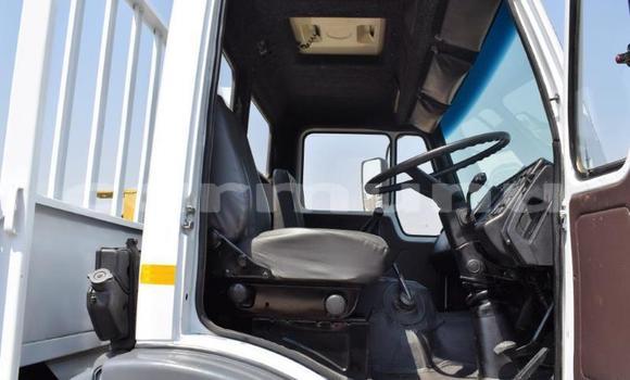 Buy Used Mercedes‒Benz Truck White Truck in Import - Dubai in Region of Bouenza Buy Used Mercedes‒Benz Truck White Truck in Import - Dubai in Region of Bouenza