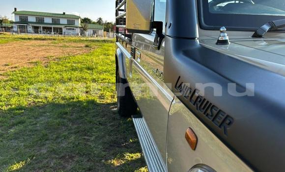 Buy Used Toyota Land Cruiser Other Car in Import - Dubai in Region of Bouenza Buy Used Toyota Land Cruiser Other Car in Import - Dubai in Region of Bouenza