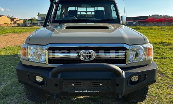 Buy Used Toyota Land Cruiser Other Car in Import - Dubai in Region of Bouenza Buy Used Toyota Land Cruiser Other Car in Import - Dubai in Region of Bouenza