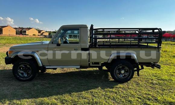 Buy Used Toyota Land Cruiser Other Car in Import - Dubai in Region of Bouenza Buy Used Toyota Land Cruiser Other Car in Import - Dubai in Region of Bouenza
