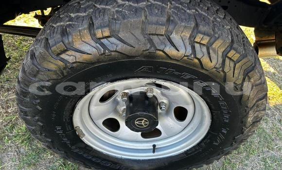 Acheter Occasion Voiture Toyota Land Cruiser Prado Rouge à Import - Dubai, Région de la Bouenza Acheter Occasion Voiture Toyota Land Cruiser Prado Rouge à Import - Dubai, Région de la Bouenza