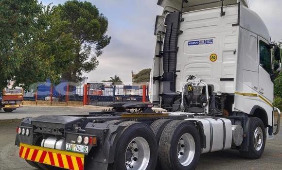 Acheter Occasion Utilitaire Volvo F4 Autre à Brazzaville, Commune de Brazzaville Acheter Occasion Utilitaire Volvo F4 Autre à Brazzaville, Commune de Brazzaville