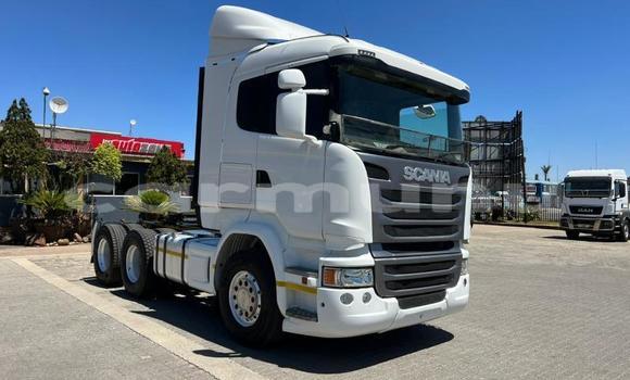 Buy Used Scania R420 White Truck in Import - Dubai in Region of Bouenza Buy Used Scania R420 White Truck in Import - Dubai in Region of Bouenza