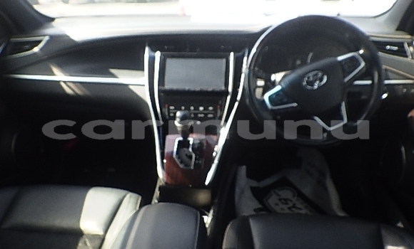 Buy Used Toyota Harrier Silver Car in Import - Dubai in Region of Bouenza Buy Used Toyota Harrier Silver Car in Import - Dubai in Region of Bouenza