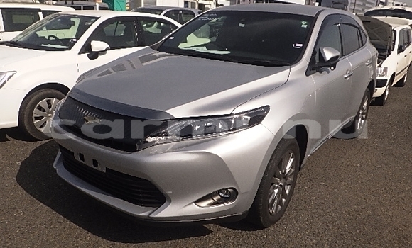 Buy Used Toyota Harrier Silver Car in Import - Dubai in Region of Bouenza Buy Used Toyota Harrier Silver Car in Import - Dubai in Region of Bouenza