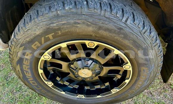 Acheter Occasion Voiture Toyota Hilux Blanc à Import - Dubai, Région de la Bouenza Acheter Occasion Voiture Toyota Hilux Blanc à Import - Dubai, Région de la Bouenza