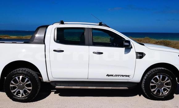 Acheter Occasion Voiture Ford Ranger Blanc à Import - Dubai, Région de la Bouenza Acheter Occasion Voiture Ford Ranger Blanc à Import - Dubai, Région de la Bouenza