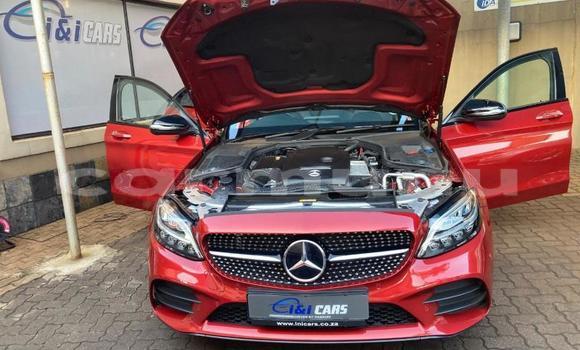Acheter Occasion Voiture Mercedes-Benz C-Classe Rouge à Import - Dubai, Région de la Bouenza Acheter Occasion Voiture Mercedes-Benz C-Classe Rouge à Import - Dubai, Région de la Bouenza