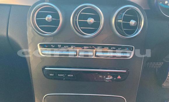 Acheter Occasion Voiture Mercedes-Benz C-Classe Rouge à Import - Dubai, Région de la Bouenza Acheter Occasion Voiture Mercedes-Benz C-Classe Rouge à Import - Dubai, Région de la Bouenza