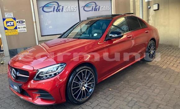 Acheter Occasion Voiture Mercedes-Benz C-Classe Rouge à Import - Dubai, Région de la Bouenza Acheter Occasion Voiture Mercedes-Benz C-Classe Rouge à Import - Dubai, Région de la Bouenza