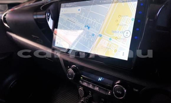 Acheter Occasion Voiture Toyota Hilux Blanc à Import - Dubai, Région de la Bouenza Acheter Occasion Voiture Toyota Hilux Blanc à Import - Dubai, Région de la Bouenza