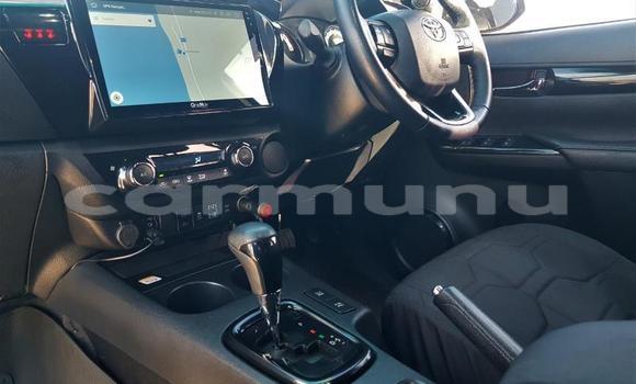 Acheter Occasion Voiture Toyota Hilux Blanc à Import - Dubai, Région de la Bouenza Acheter Occasion Voiture Toyota Hilux Blanc à Import - Dubai, Région de la Bouenza