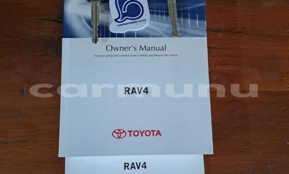 Acheter Occasion Voiture Toyota RAV4 Blanc à Import - Dubai, Région de la Bouenza Acheter Occasion Voiture Toyota RAV4 Blanc à Import - Dubai, Région de la Bouenza