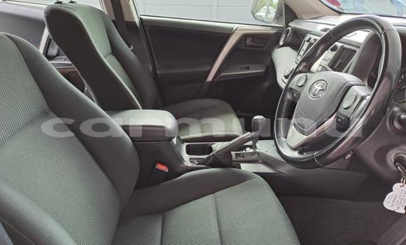 Acheter Occasion Voiture Toyota RAV4 Blanc à Import - Dubai, Région de la Bouenza Acheter Occasion Voiture Toyota RAV4 Blanc à Import - Dubai, Région de la Bouenza