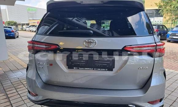 Acheter Occasion Voiture Toyota Fortuner Gris à Import - Dubai, Région de la Bouenza Acheter Occasion Voiture Toyota Fortuner Gris à Import - Dubai, Région de la Bouenza