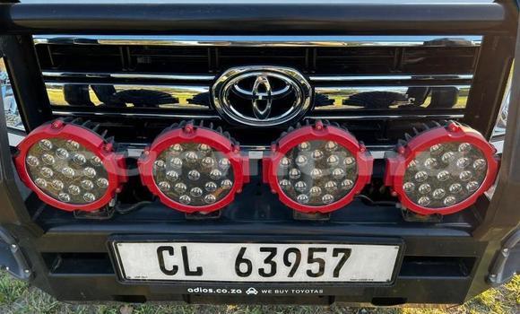 Acheter Occasion Voiture Toyota Land Cruiser Blanc à Import - Dubai, Région de la Bouenza Acheter Occasion Voiture Toyota Land Cruiser Blanc à Import - Dubai, Région de la Bouenza