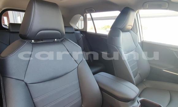 Acheter Occasion Voiture Toyota RAV4 Blanc à Import - Dubai, Région de la Bouenza Acheter Occasion Voiture Toyota RAV4 Blanc à Import - Dubai, Région de la Bouenza