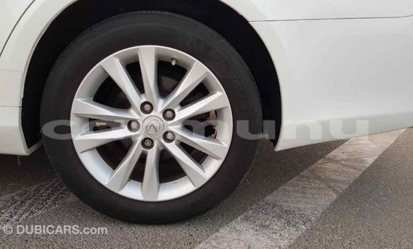 Buy Import Lexus ES White Car in Import - Dubai in Region of Bouenza Buy Import Lexus ES White Car in Import - Dubai in Region of Bouenza