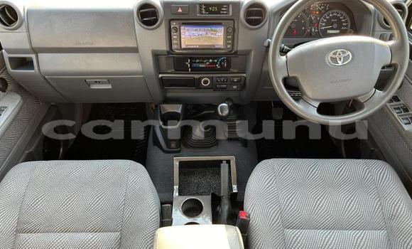 Acheter Occasion Voiture Toyota Land Cruiser Gris à Import - Dubai, Région de la Bouenza Acheter Occasion Voiture Toyota Land Cruiser Gris à Import - Dubai, Région de la Bouenza