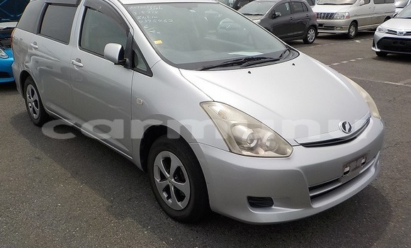 Buy Used Toyota Wish Silver Car in Import - Dubai in Region of Bouenza Buy Used Toyota Wish Silver Car in Import - Dubai in Region of Bouenza