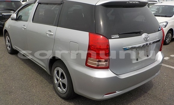 Acheter Occasion Voiture Toyota Wish Gris à Import - Dubai, Région de la Bouenza Acheter Occasion Voiture Toyota Wish Gris à Import - Dubai, Région de la Bouenza