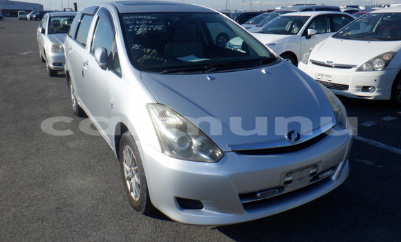 Buy Used Toyota Wish Silver Car in Import - Dubai in Region of Bouenza Buy Used Toyota Wish Silver Car in Import - Dubai in Region of Bouenza