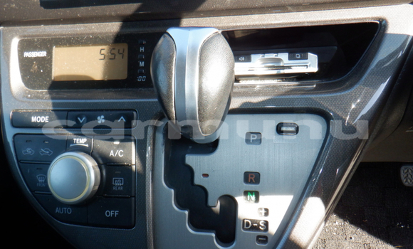 Acheter Occasion Voiture Toyota Wish Gris à Import - Dubai, Région de la Bouenza Acheter Occasion Voiture Toyota Wish Gris à Import - Dubai, Région de la Bouenza