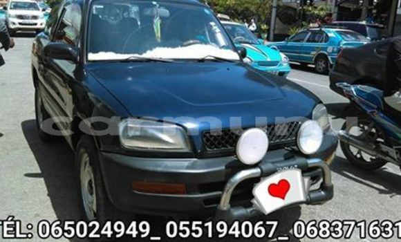 Acheter Occasion Voiture Toyota RAV4 Bleu à Brazzaville, Commune de Brazzaville Acheter Occasion Voiture Toyota RAV4 Bleu à Brazzaville, Commune de Brazzaville